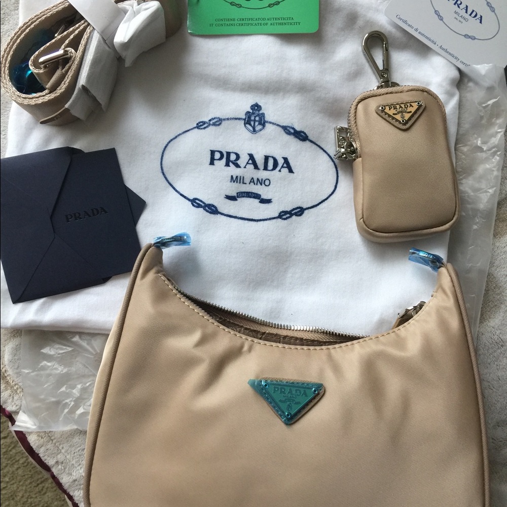 Look Alike  Prada small purse.    It looks like an original.  Totally unused.